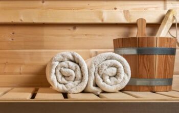 Pourquoi les spa, sauna, et hammam à domicile sont-ils une solution de détente parfaite pour les citadins stressés ?