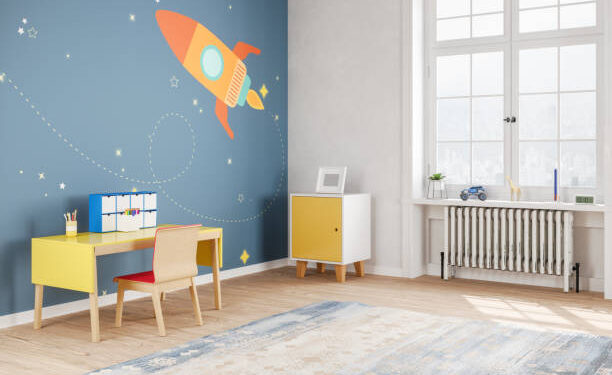 Une décoration murale personnalisée pour la chambre de votre enfant : créez une galerie d’art à sa hauteur